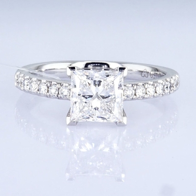 18k 1.5ct+ 공주 디자인 반지 매일 스타일 공주 모양 흰색 합성 다이아몬드 반지