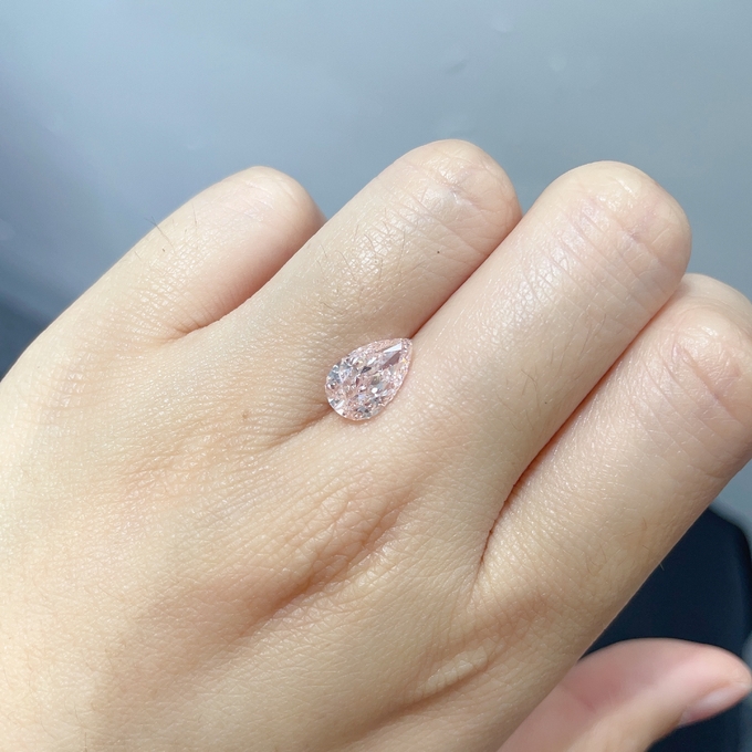 1.64CT 배 형상 시험소 핑크색 재배 밝은 변동 장식적 드릴은 달걀 모양 재배 다이아몬드 3을 찌릅니다